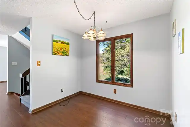 Listing Photo 13