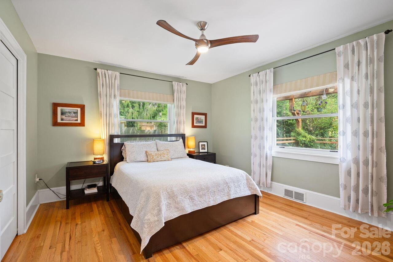 Listing Photo 7