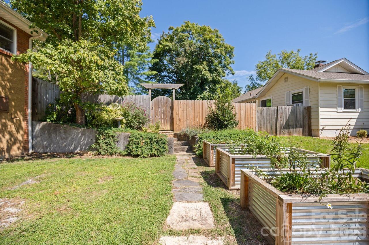 Listing Photo 31