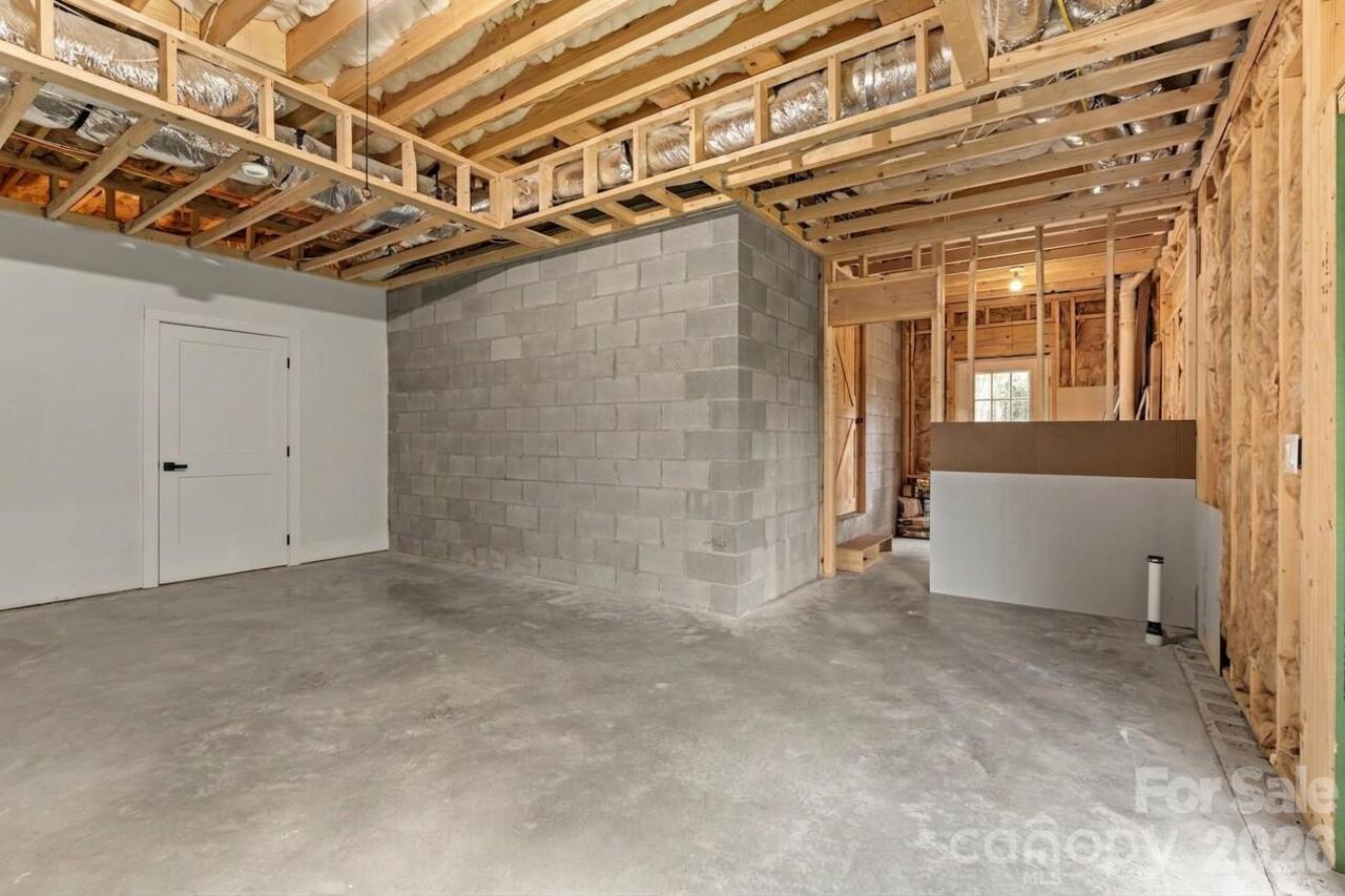 Listing Photo 43
