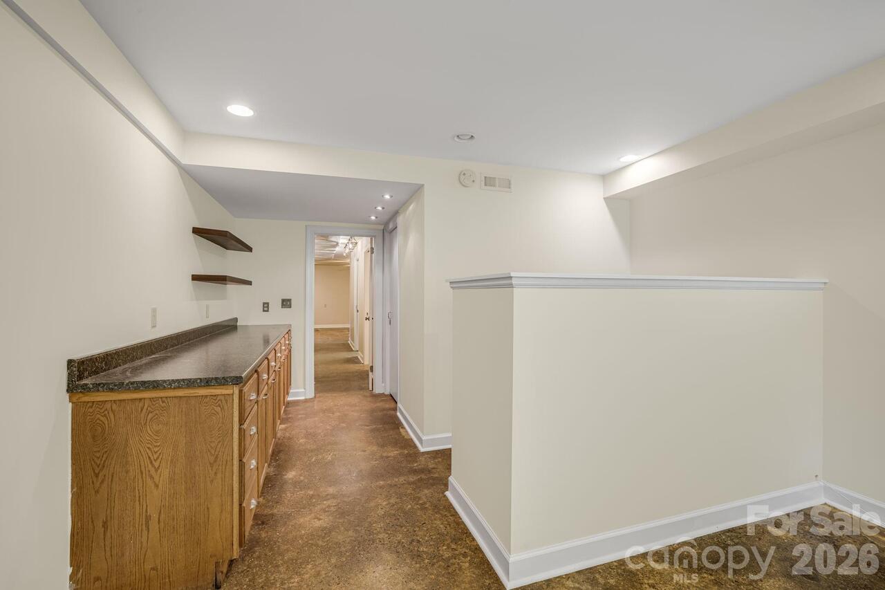 Listing Photo 24
