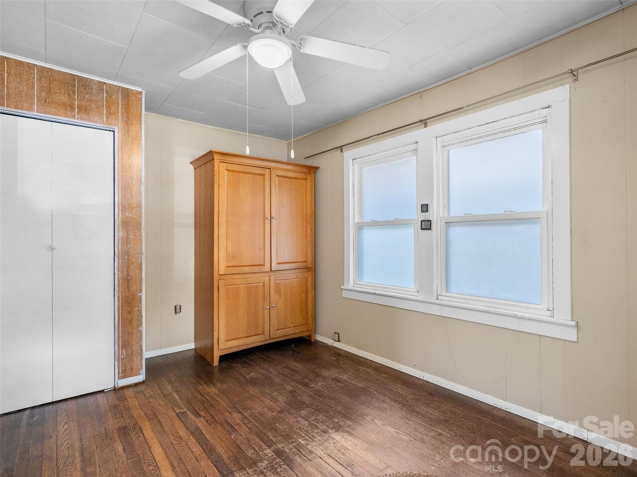 Listing Photo 7