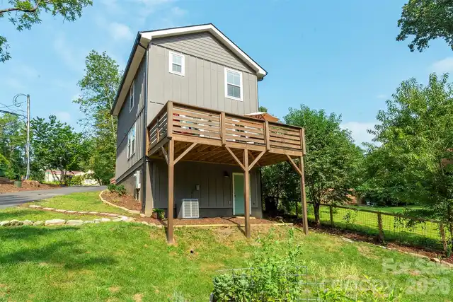 Listing Photo 32