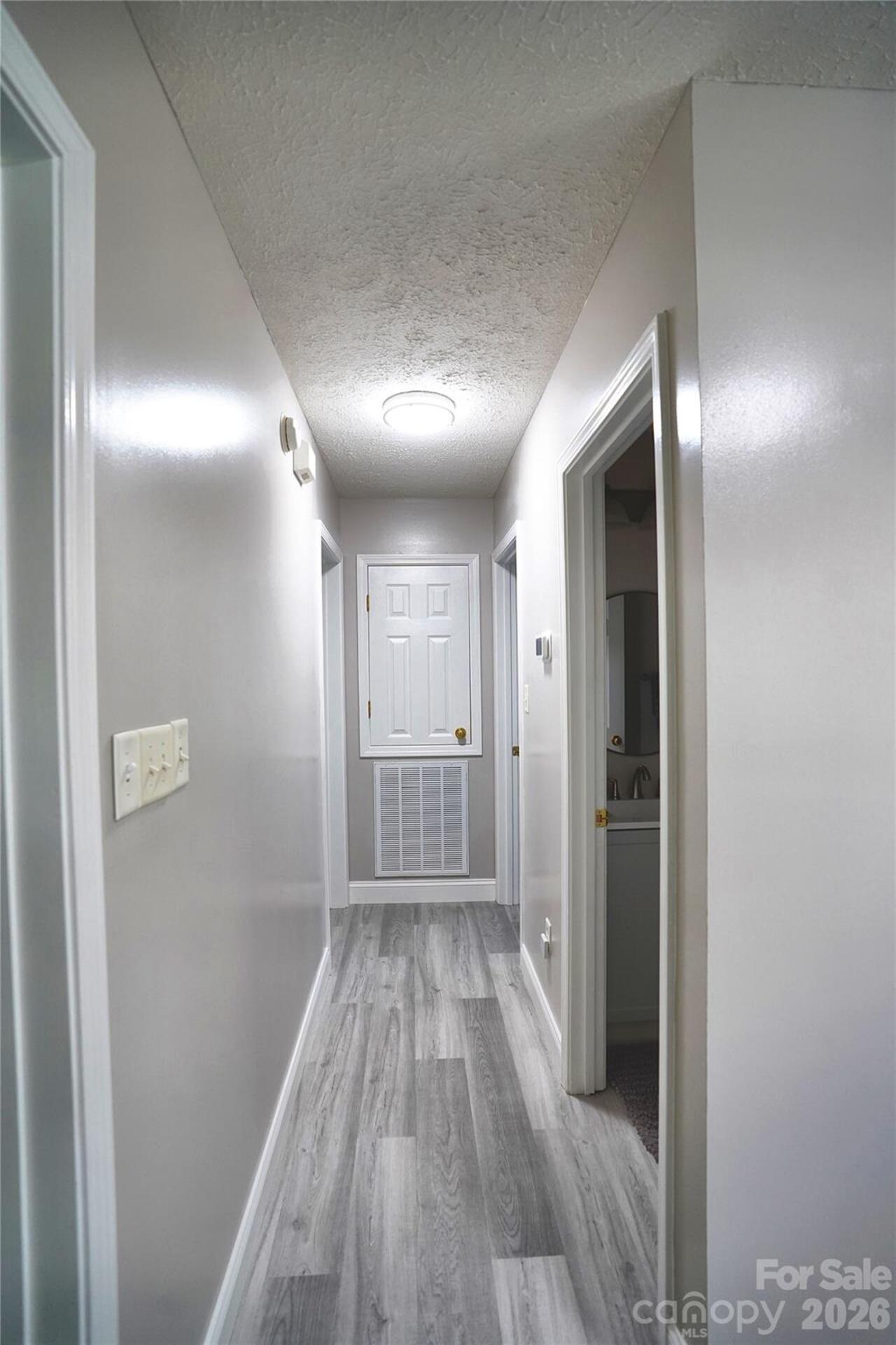 Listing Photo 13