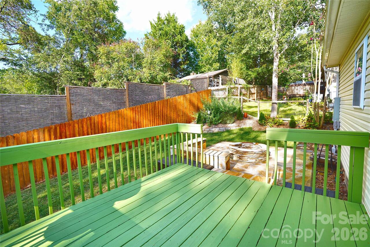 Listing Photo 22