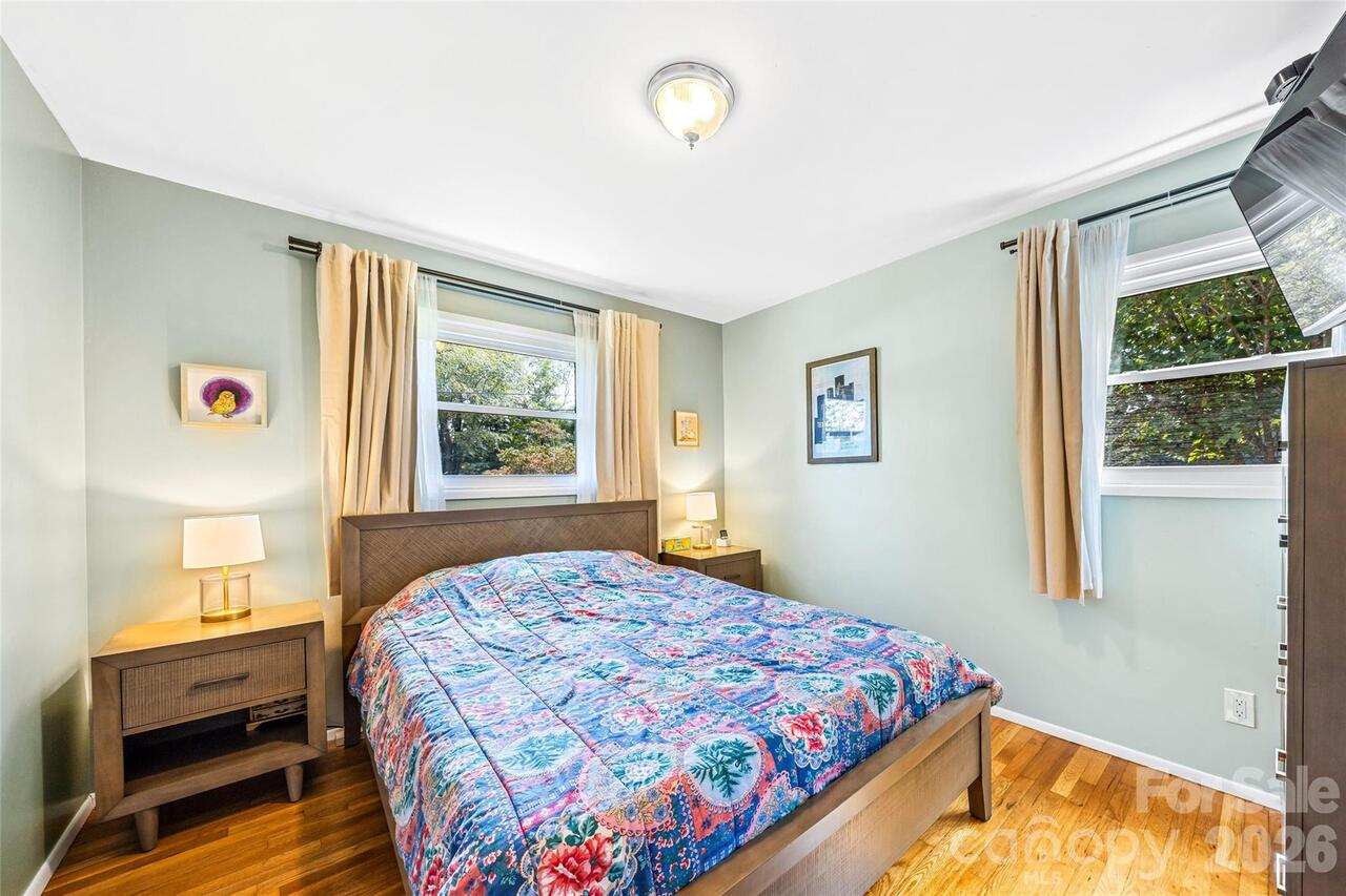 Listing Photo 23
