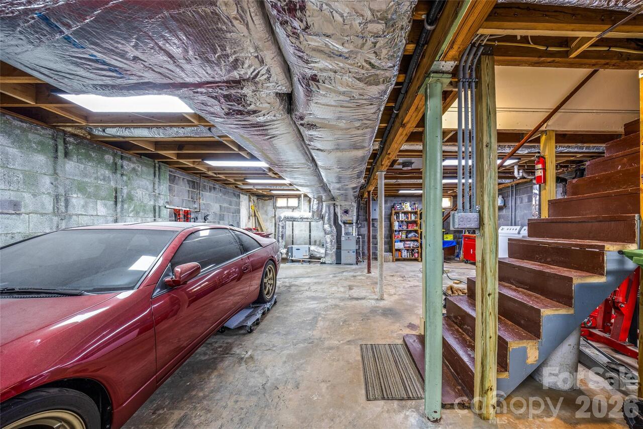 Listing Photo 17
