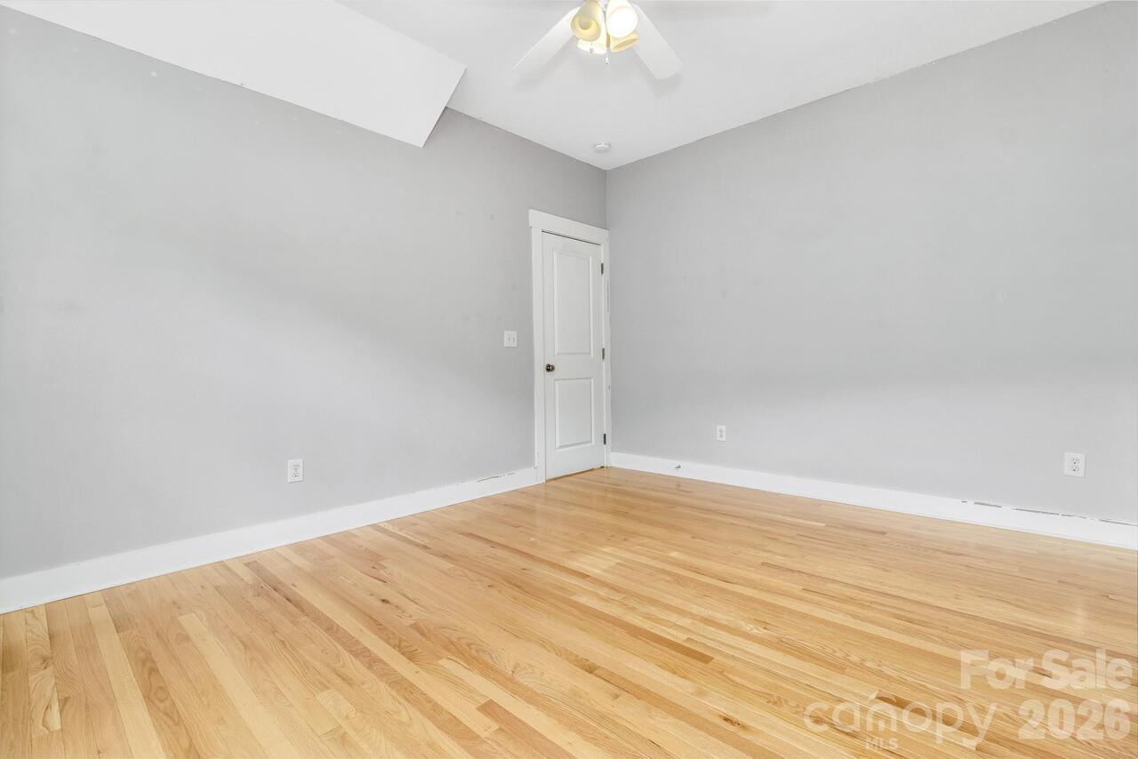 Listing Photo 29