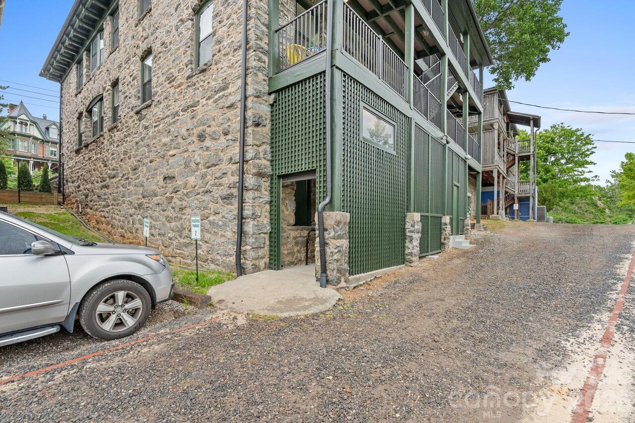 Listing Photo 34