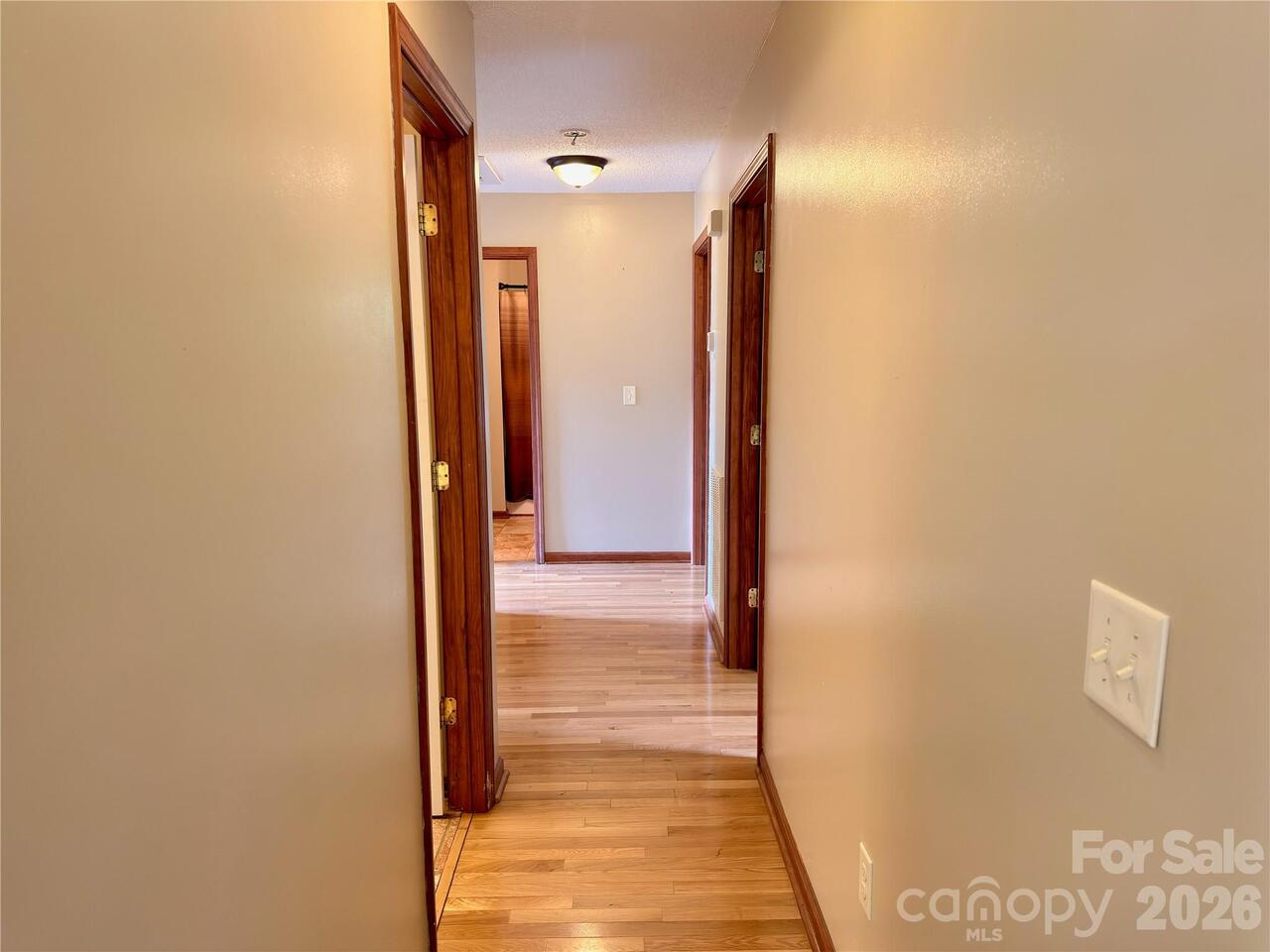 Listing Photo 10