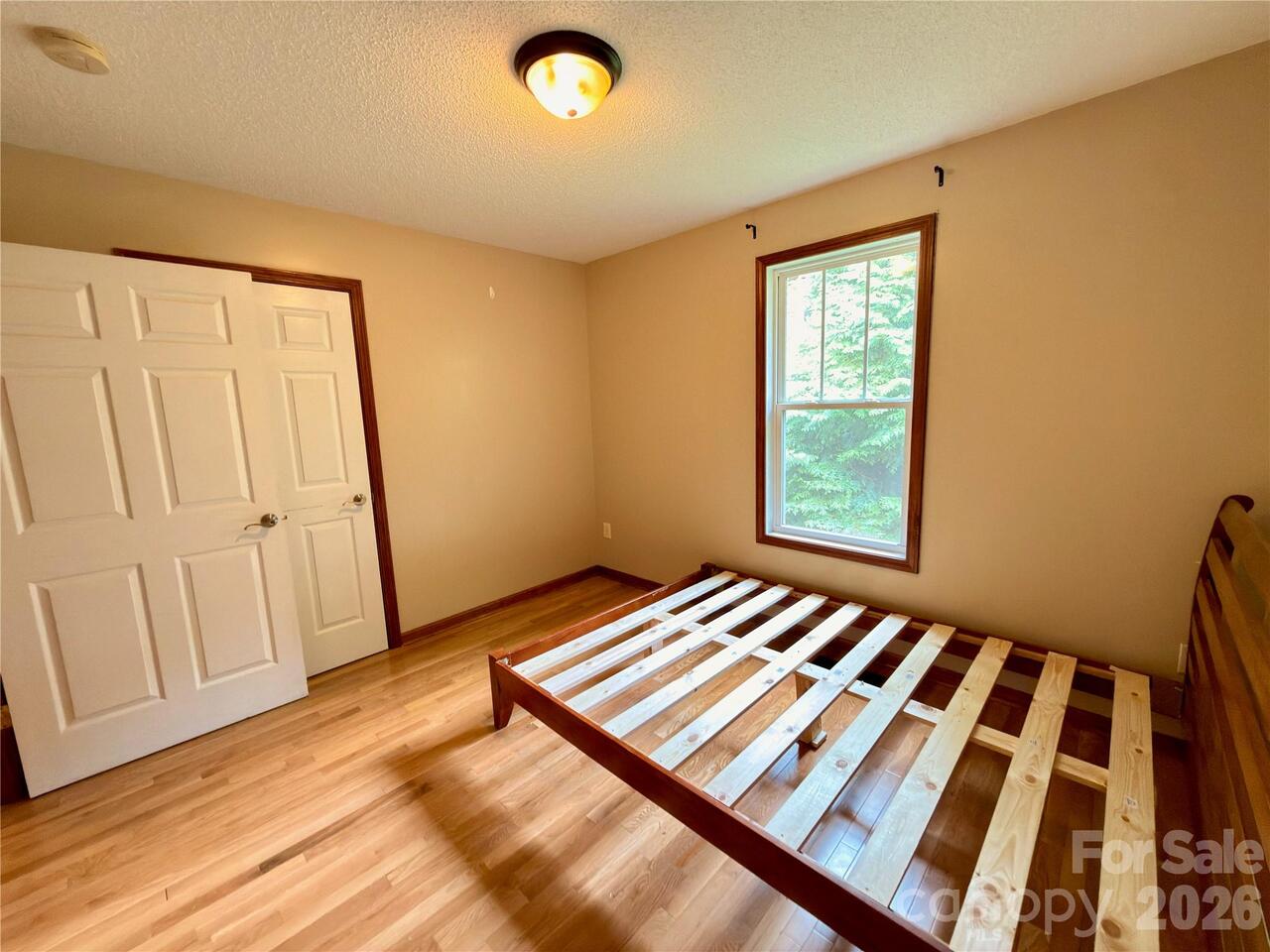 Listing Photo 13