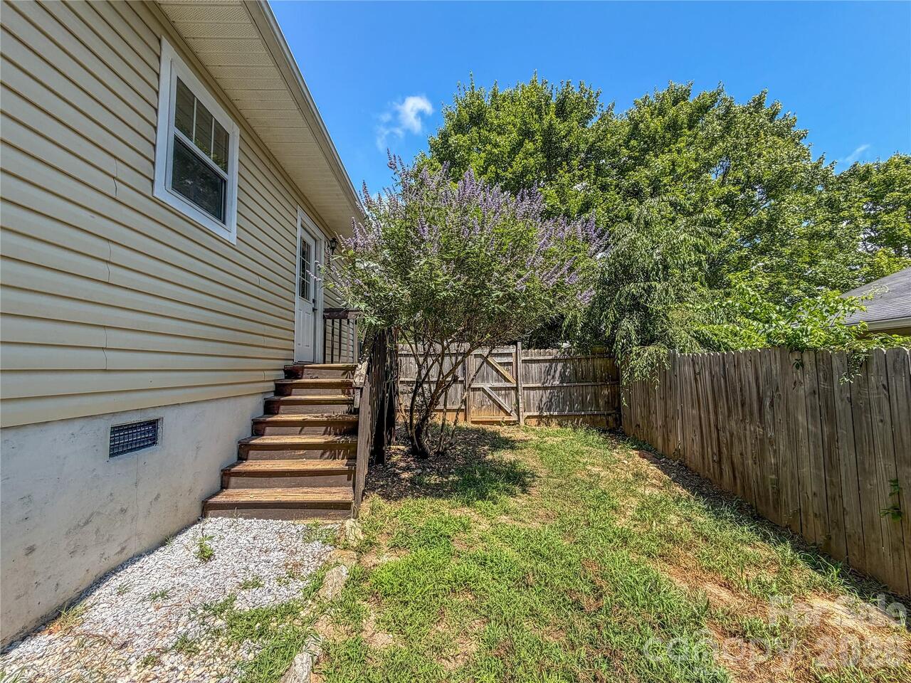 Listing Photo 21