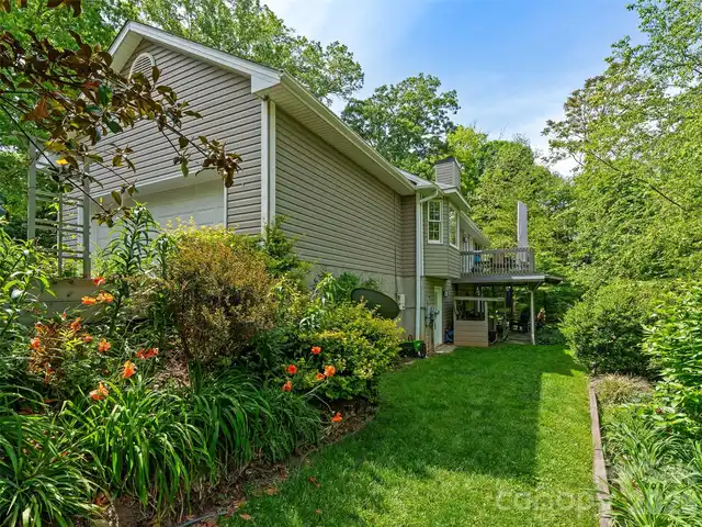 Listing Photo 15