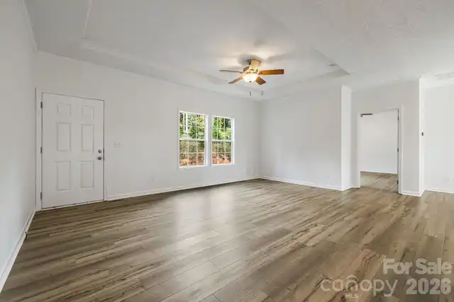 Listing Photo 7