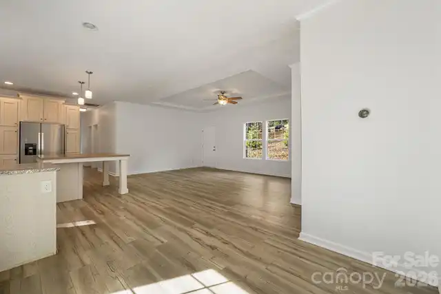 Listing Photo 17