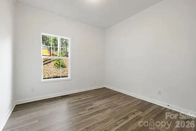 Listing Photo 31