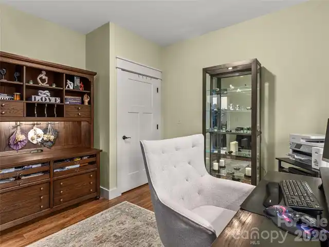 Listing Photo 20