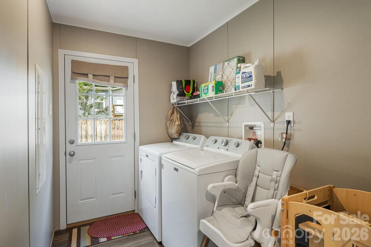 Listing Photo 17