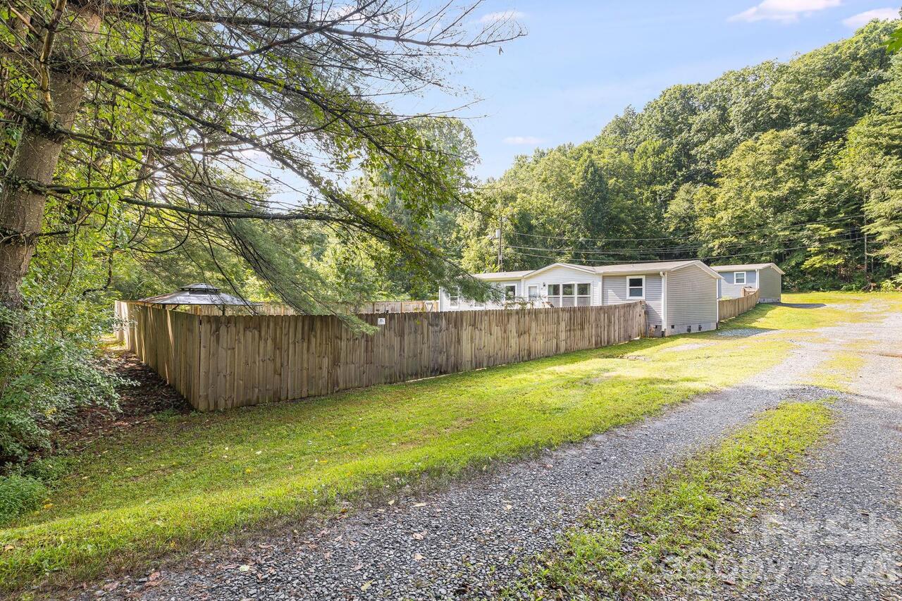 Listing Photo 32