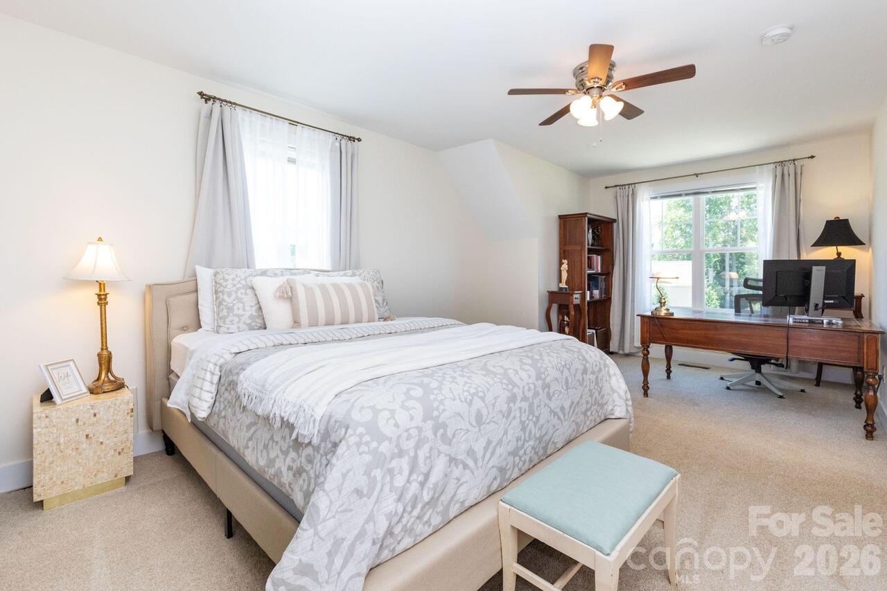 Listing Photo 17
