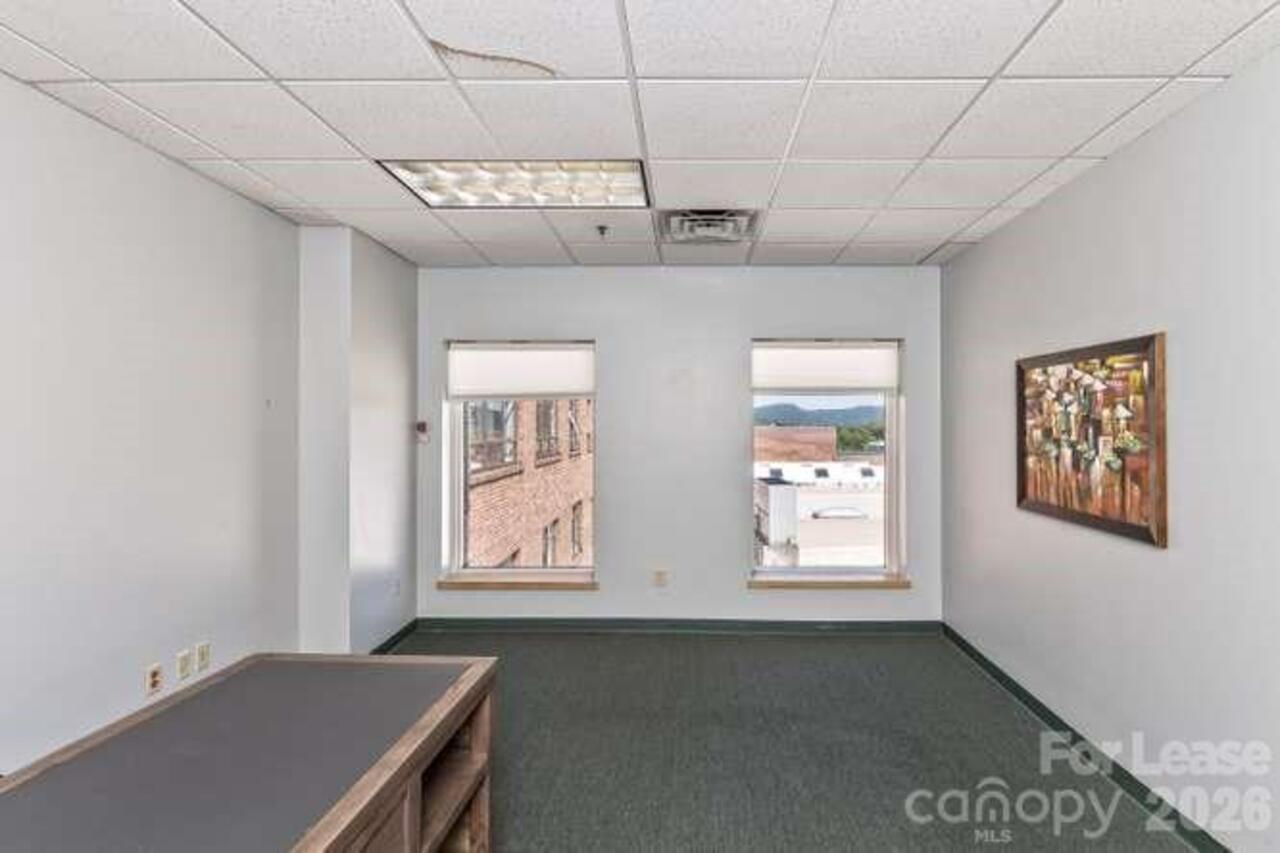 Listing Photo 7