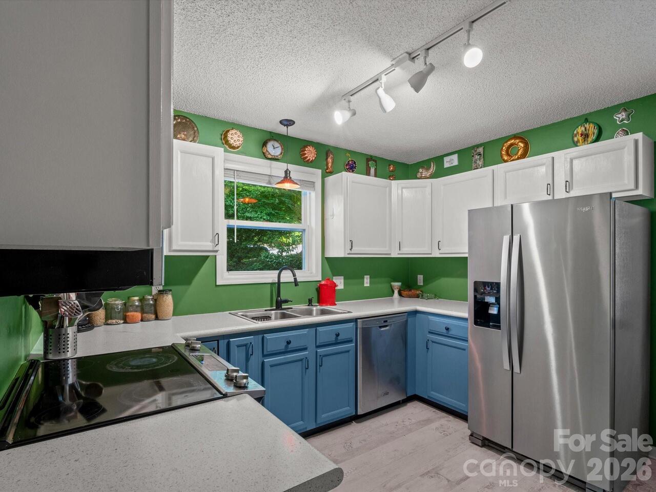 Listing Photo 15