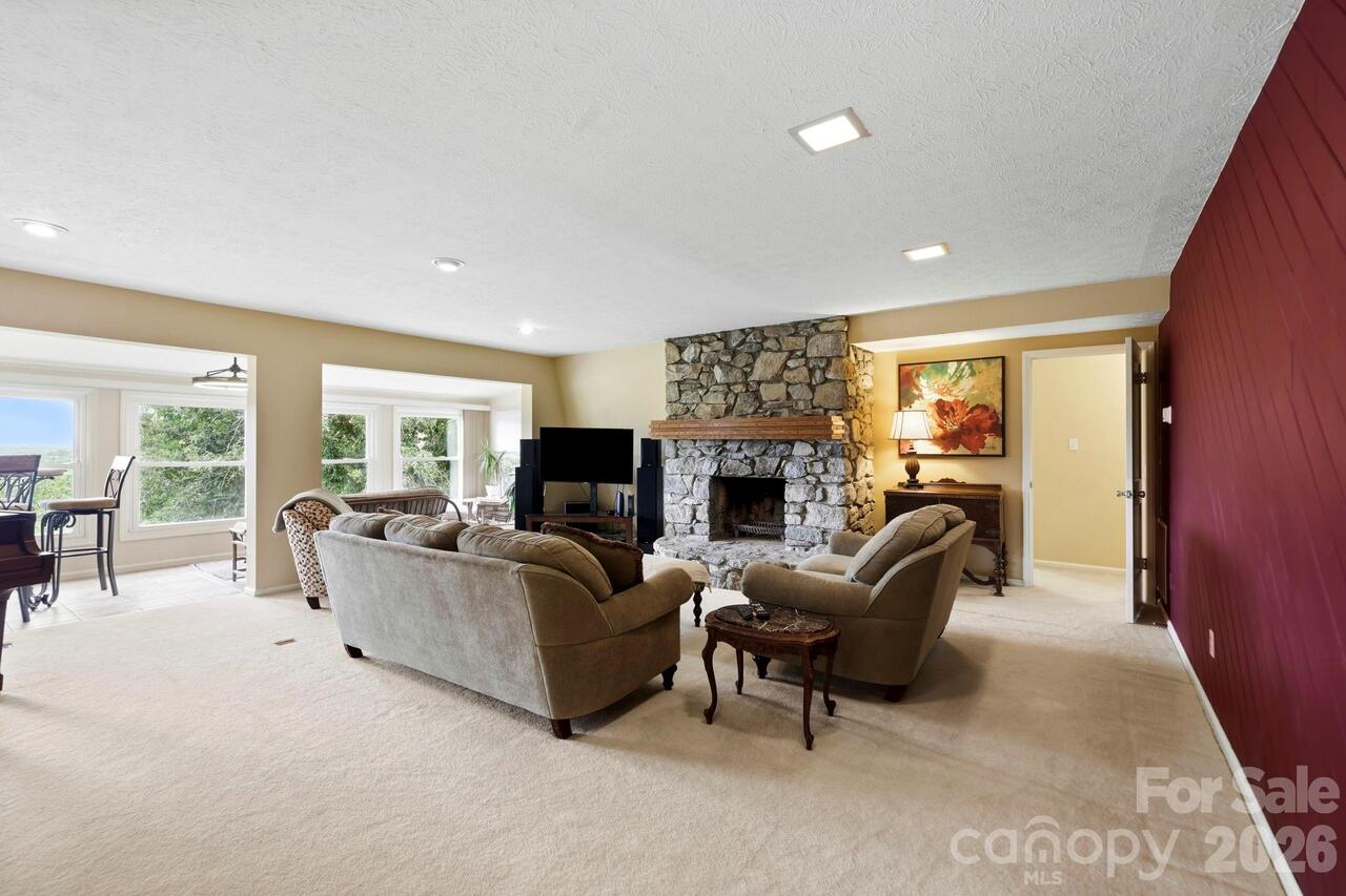 Listing Photo 13