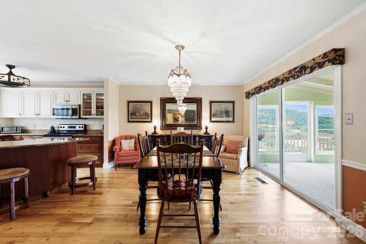 Listing Photo 18