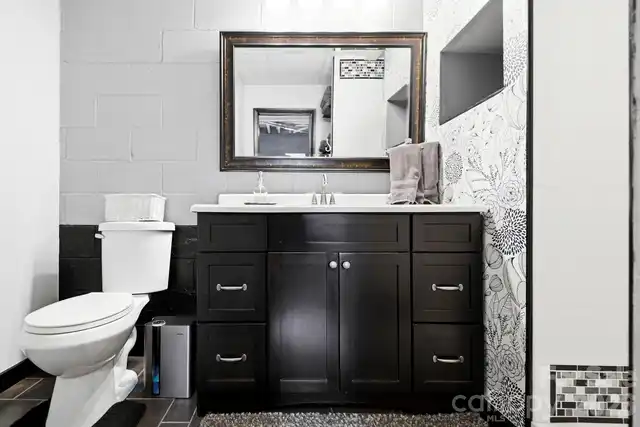 Listing Photo 37