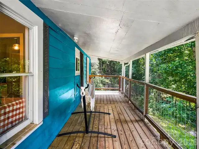 Listing Photo 18