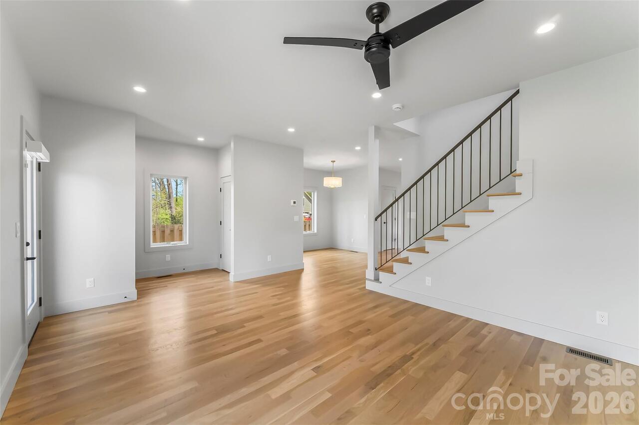 Listing Photo 7