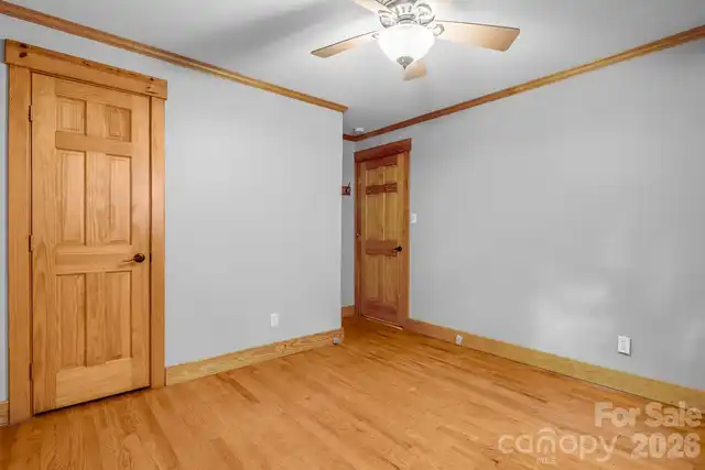 Listing Photo 17