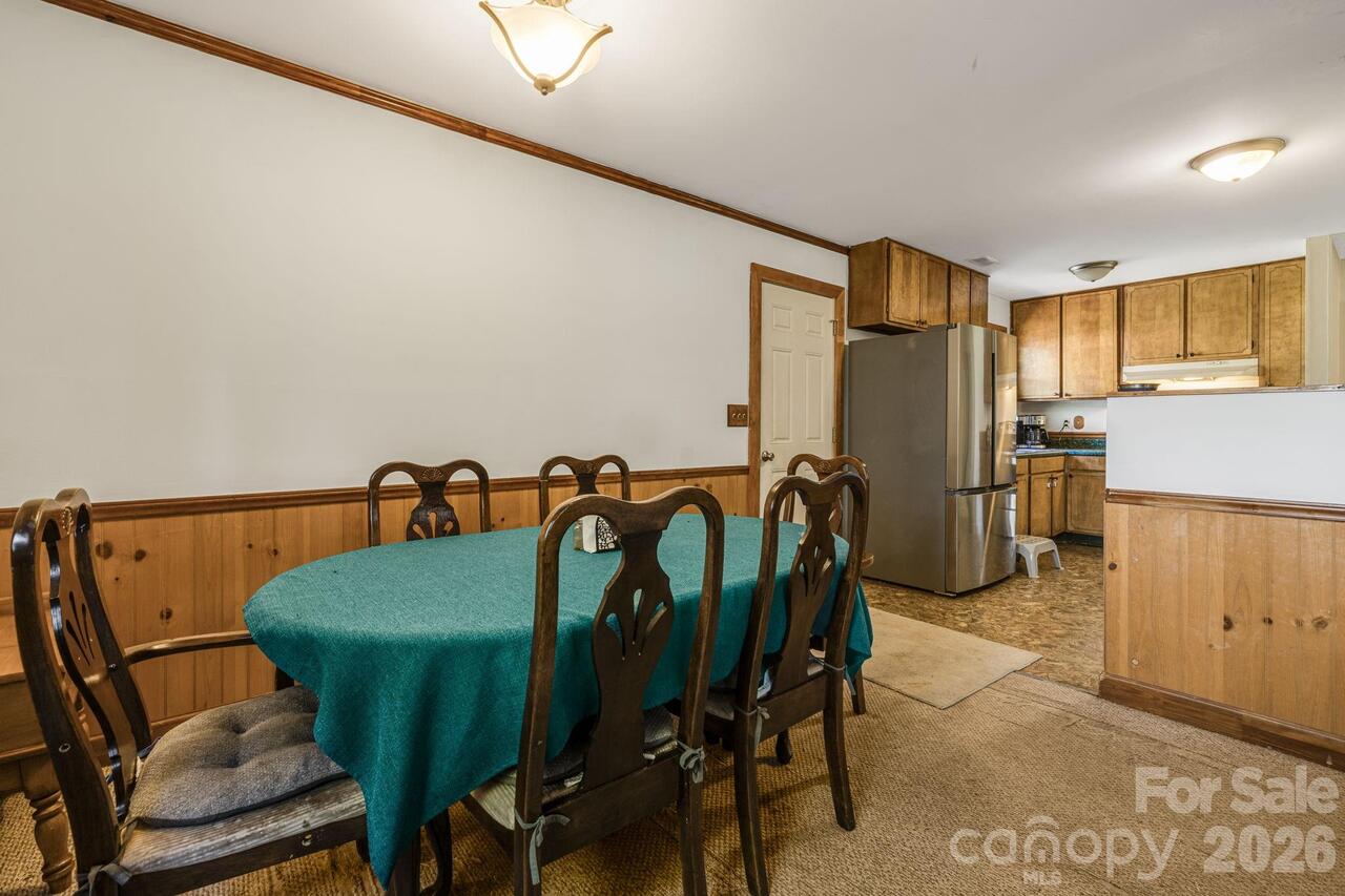 Listing Photo 10