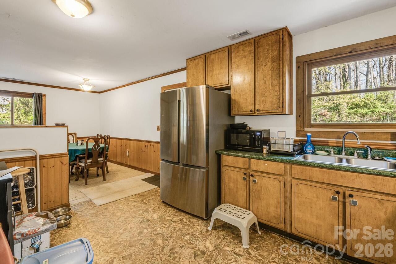 Listing Photo 15