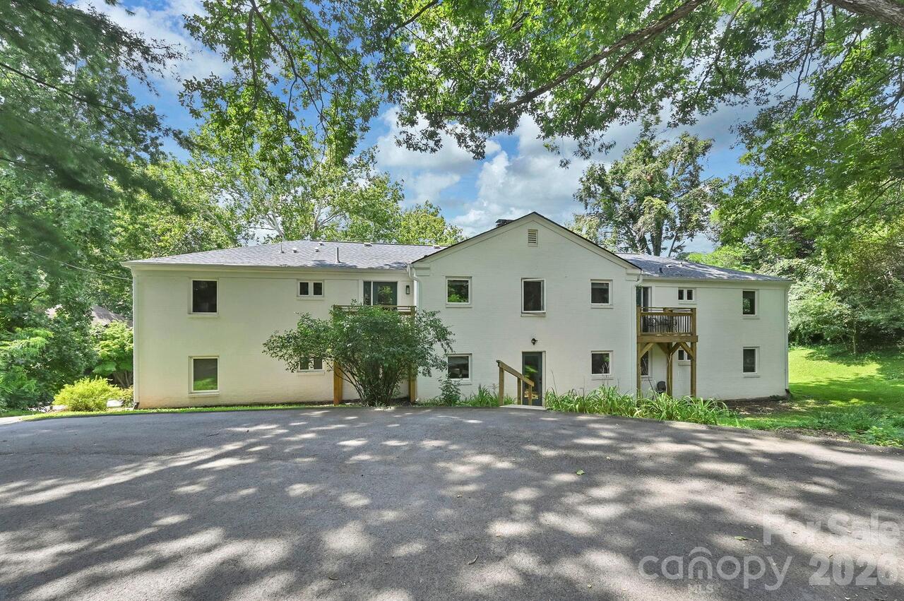 Listing Photo 17