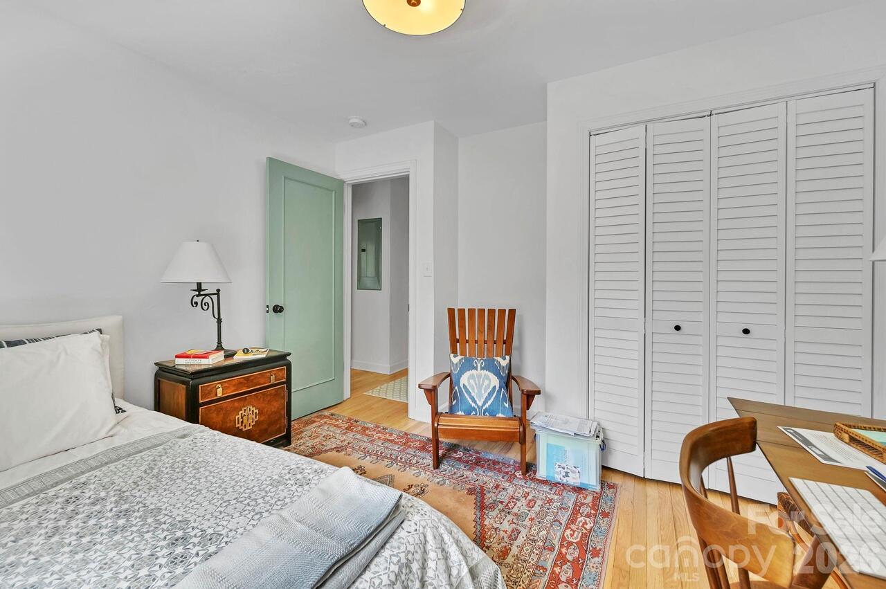 Listing Photo 21