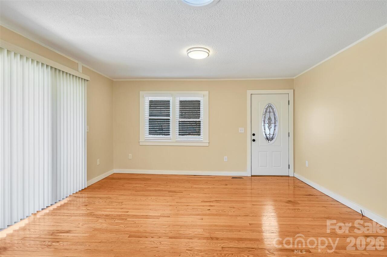 Listing Photo 13