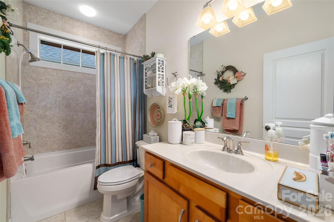 Listing Photo 18