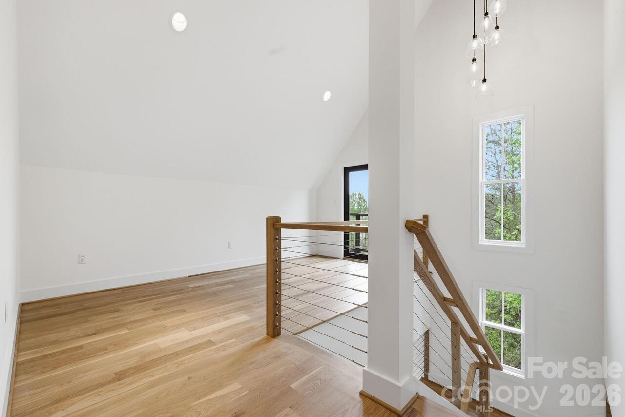 Listing Photo 24