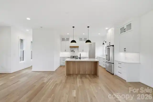 Listing Photo 19
