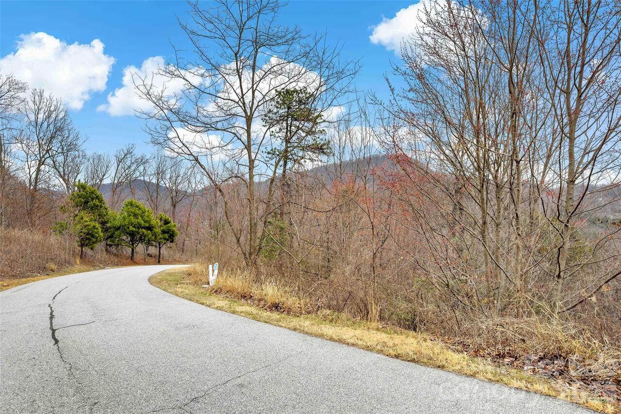 Listing Photo 14