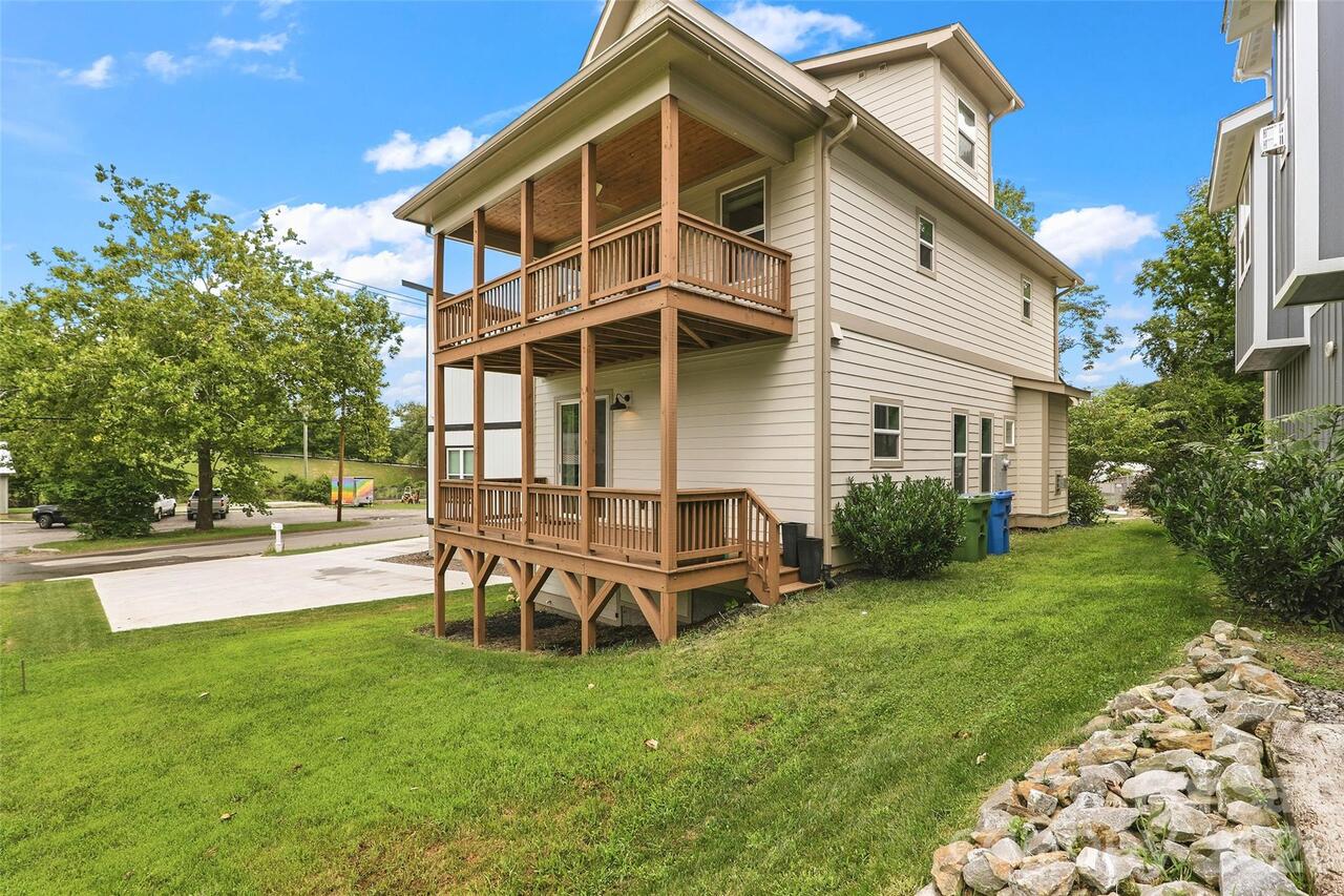 Listing Photo 8