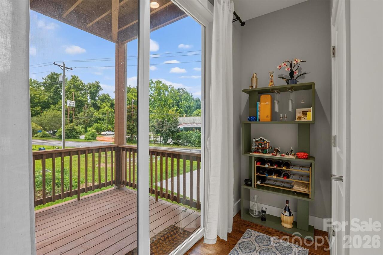 Listing Photo 17