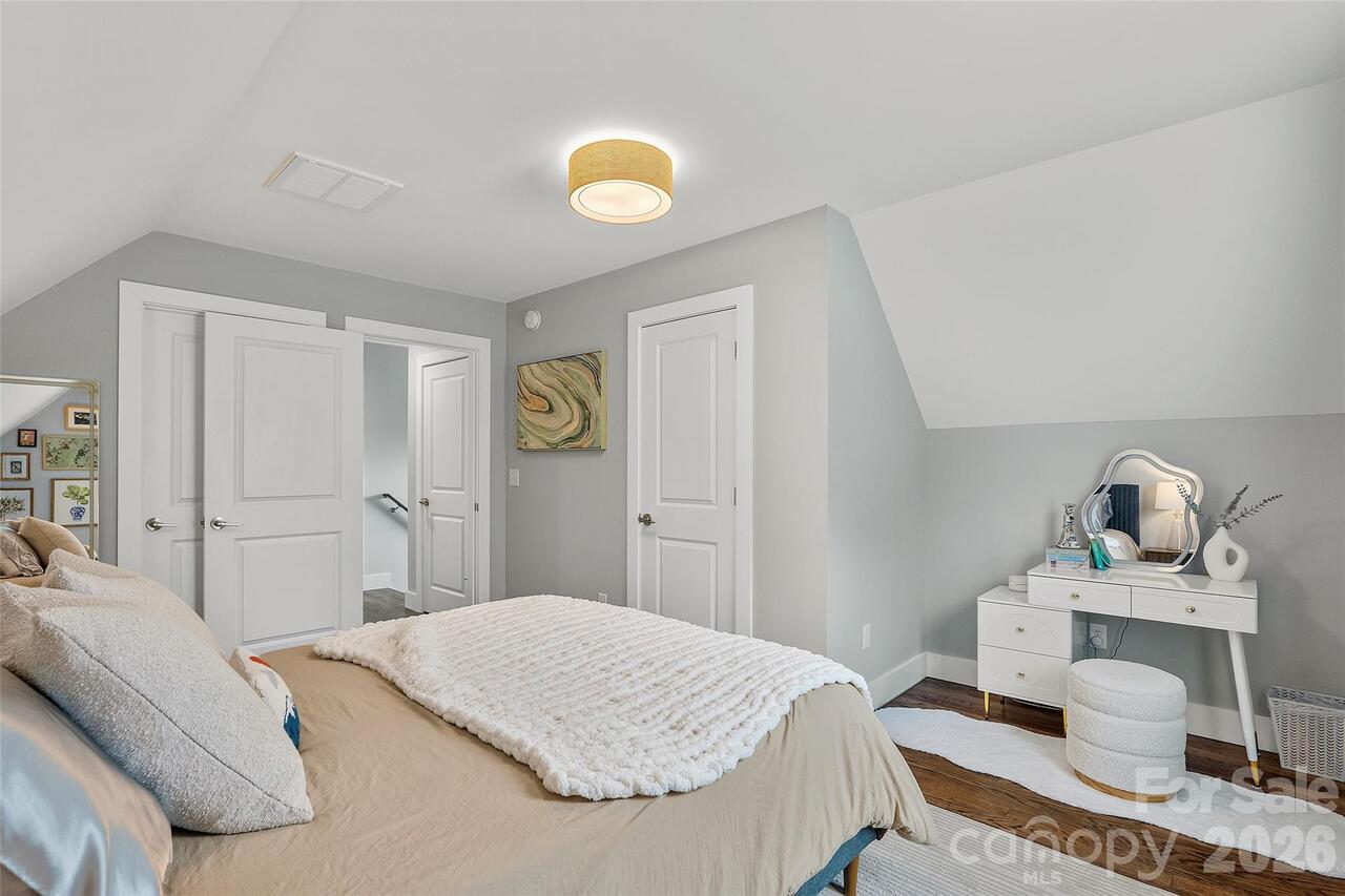 Listing Photo 37