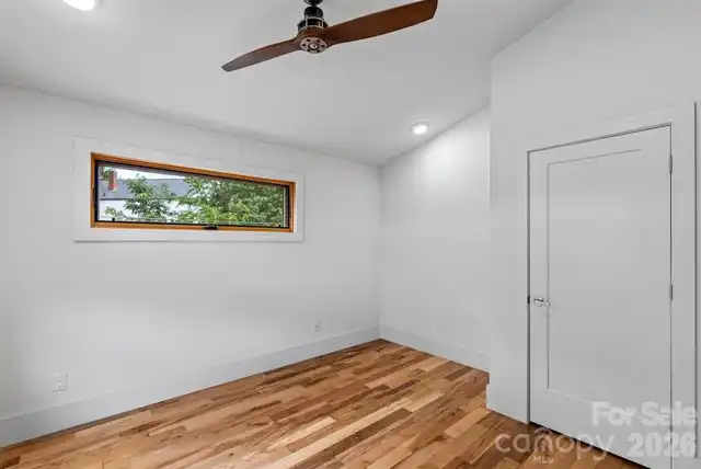 Listing Photo 26