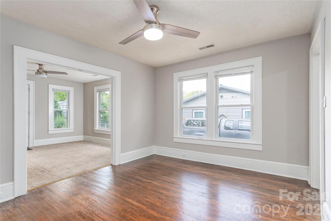 Listing Photo 7