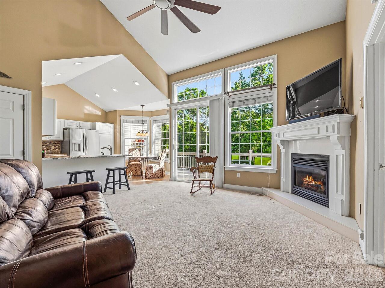 Listing Photo 7