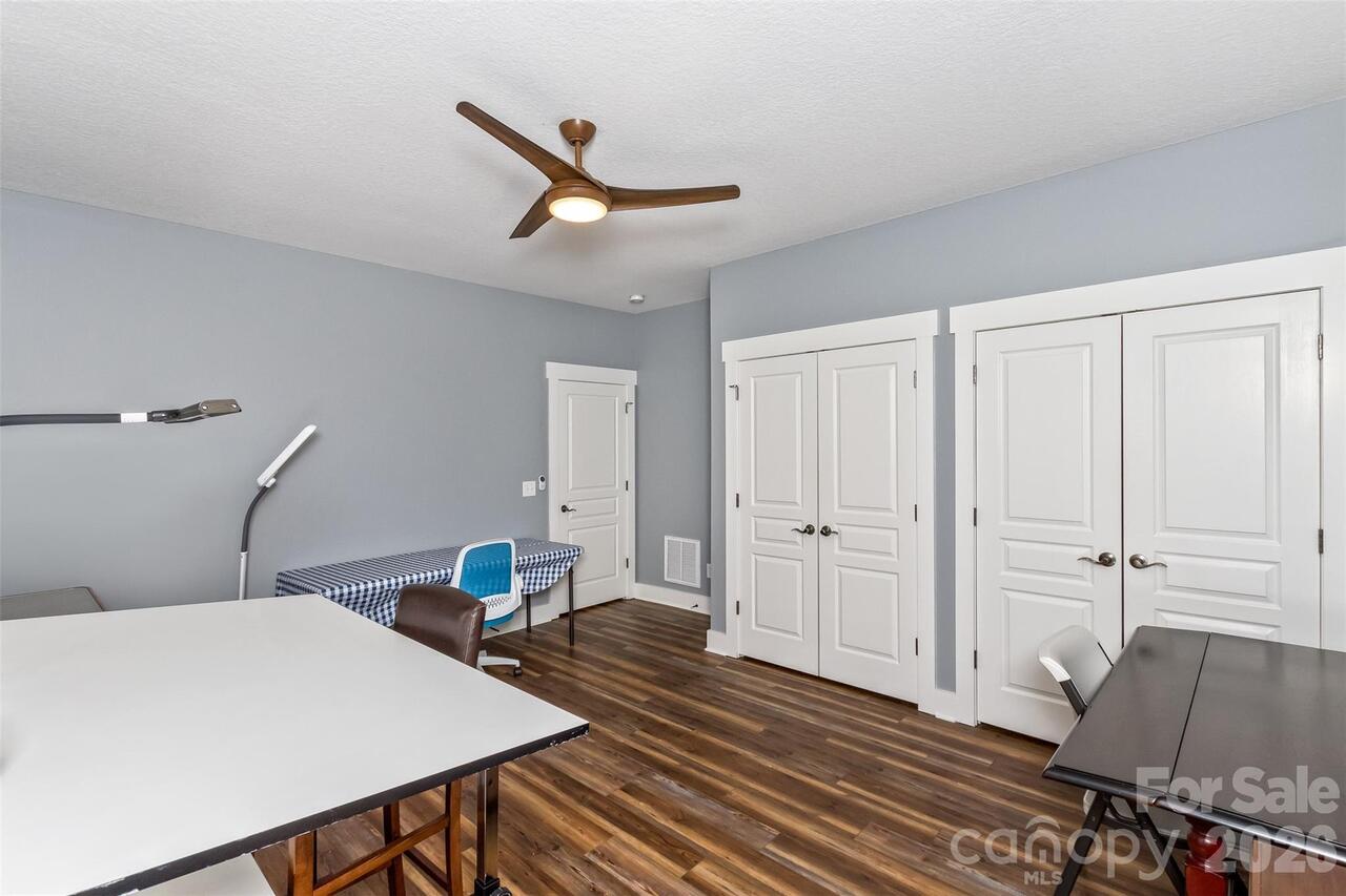 Listing Photo 28