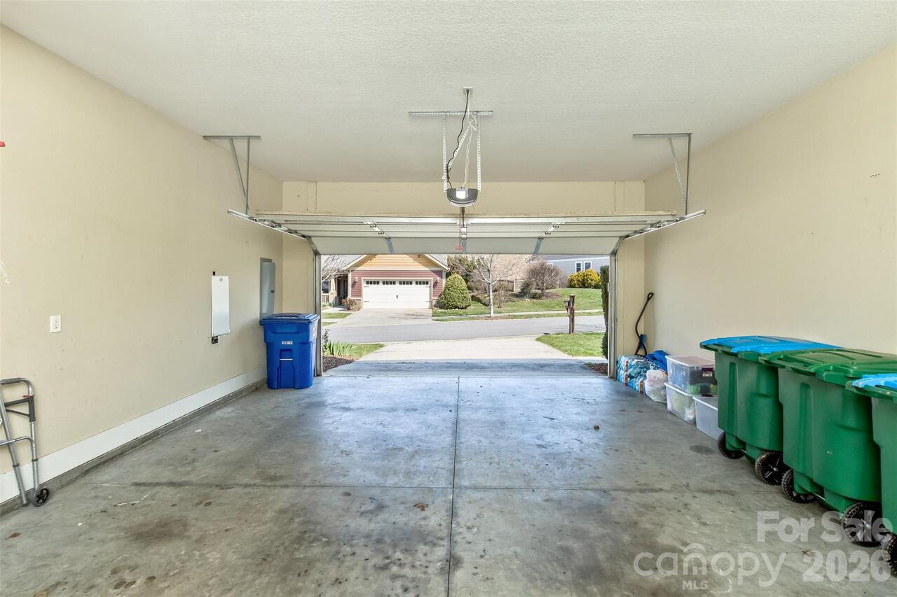 Listing Photo 33
