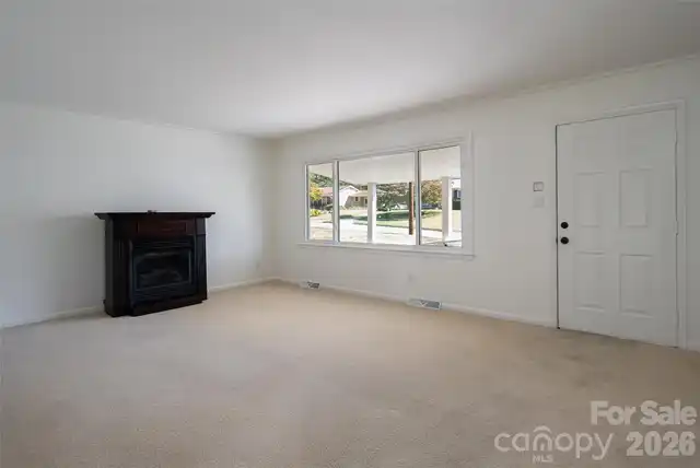 Listing Photo 13